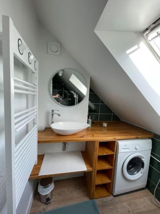 Appartement Cosy Sous Les Toits Lion-sur-Mer Exteriör bild