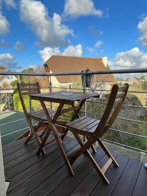 Appartement Cosy Sous Les Toits Lion-sur-Mer Exteriör bild